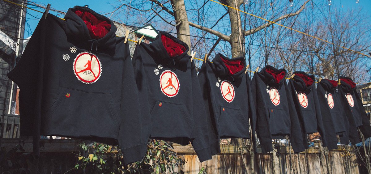 J23app's tweet photo. .@Jumpman23 WNBA Athletes Get Custom Sweatsuits By Bentgablenits

Details -> https://t.co/cGME8bhXNa https://t.co/VaIogbZcPL