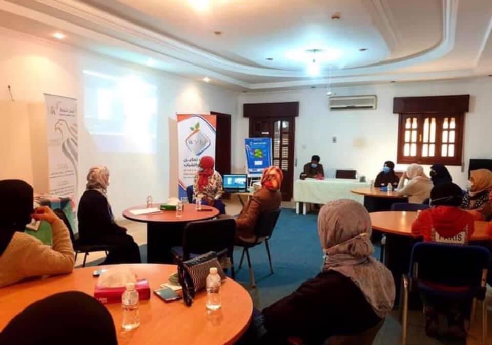 WyefLy's tweet photo. انطلاق أولي الورشات التدريبية.  #لمشروع  (المرأة الطموحة ) للتمكين الاقتصادي ضمن مشروع #مبادرات_بين_الجائحة_و_النزاعات الذي ينفذه منتدي تمكين المرأة و الشباب بالشراكة مع معهد صحافة الحرب والسلم  #IWPR بدأ افتتاح المشروع بكلمة افتتاحية للسيدة/ سليمة الفاخري رئيس مجلس إدارة المنتدي https://t.co/hXEtSpq9JZ