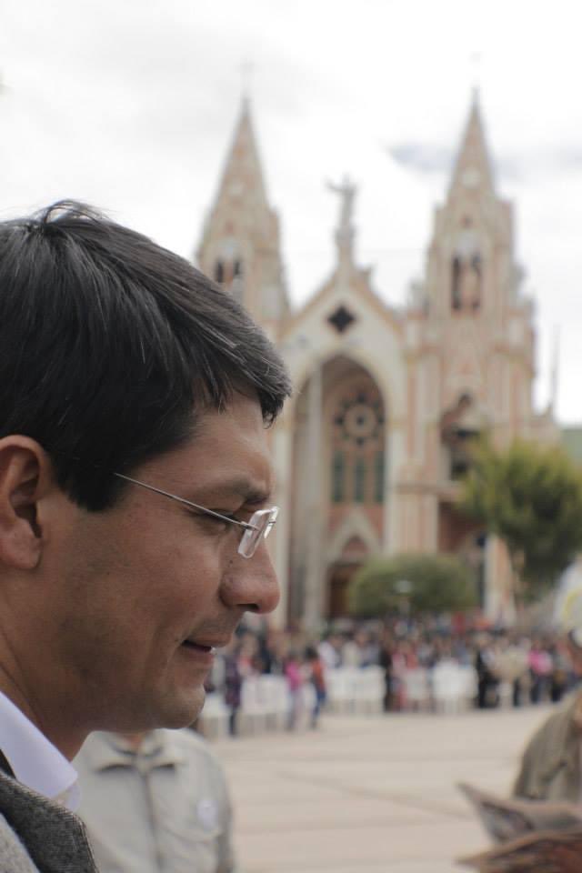 MARIOCAZTRO's tweet photo. Desde La cuna de la independencia en América, desde la tierra de Maria Aucú y Manuela Cumbal, mujeres valientes que dieron los primeros pasos libertarios, levantamos la voz para decir #EsNuestroMomento vamos por la transformación del País 🇨🇴 https://t.co/MitxrsQs7m