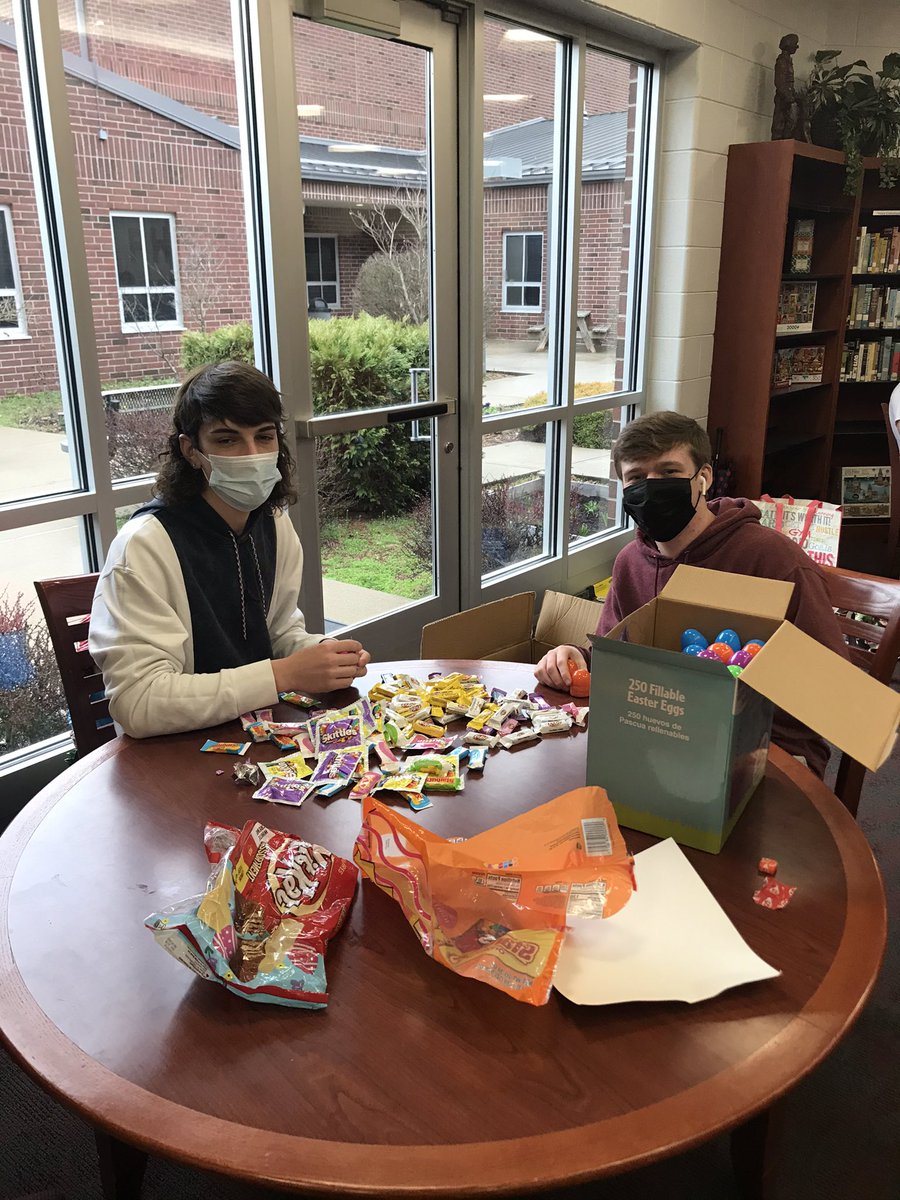 coreno_math's tweet photo. @piketon_nhs filling eggs for Jasper’s Easter egg hunt. Finally something that feels normal with masks, of course! https://t.co/BLjgGgm5mn