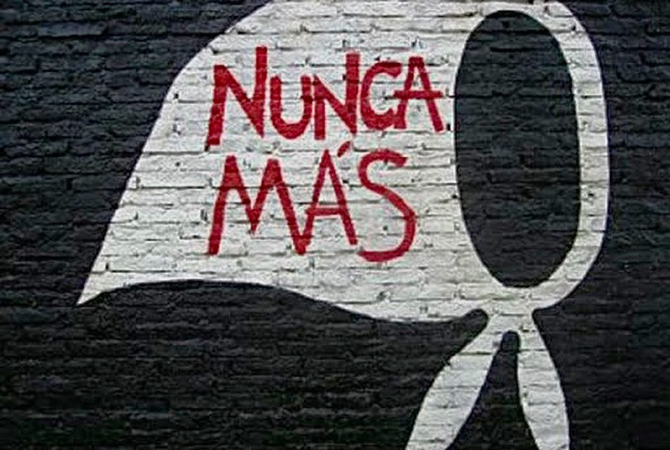 Flor_de_P's tweet photo. Ni olvido Ni perdón. Justicia . A 45 años del golpe militar, volvemos a gritar:  NUNCA MÁS  #24deMarzo https://t.co/T8Ndw43AY7