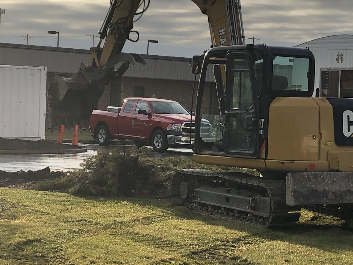 FirstFedVW's tweet photo. And so it begins...lots of excitement with our building project!! #BuildingBetterBanking #1stFedVW https://t.co/KDfCqVG9U9
