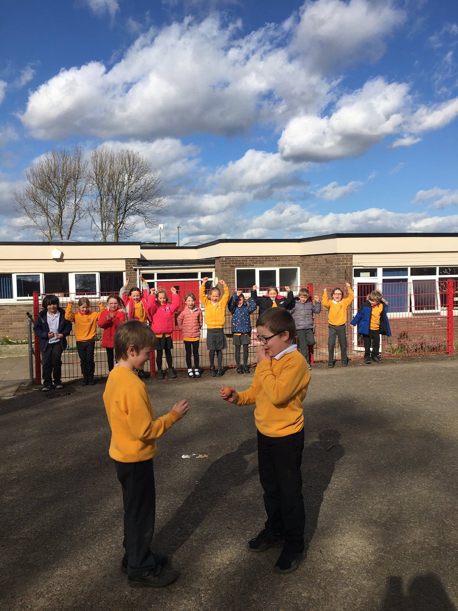 CastlesideSch's tweet photo. We had a hotly contested final in the Year 2 egg jarp! Well done to Joseph for taking the win! #eggjarping #easter https://t.co/HxFVNx4Vq9
