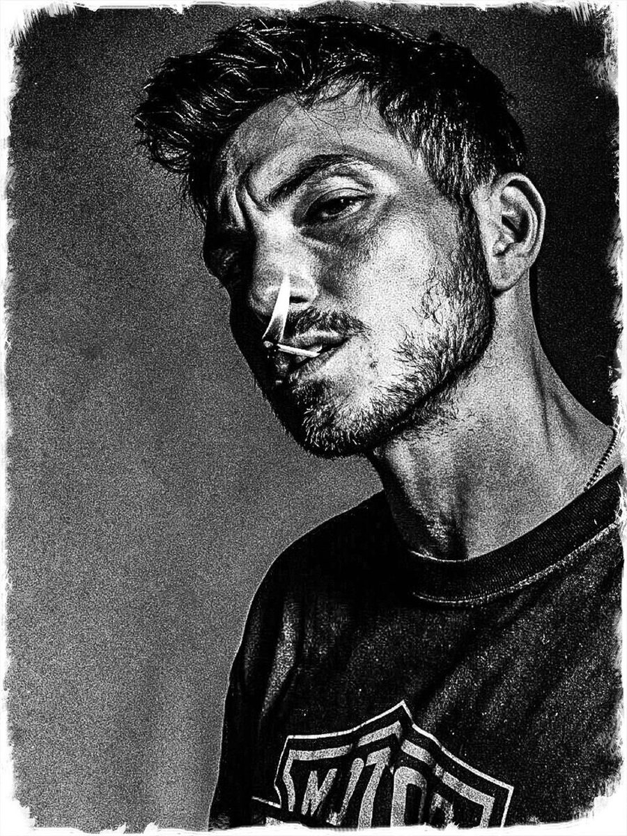 rswsquad4ever's tweet photo. #WilsonWednesday @MrRobertScott this man just lights up the screen🔥 The passion and dedication that he puts in to all he does is why he’s the best in the business! #TeamRSW4life🤘🏽 #SupportingTheBest👏 https://t.co/PfXYdk39q5