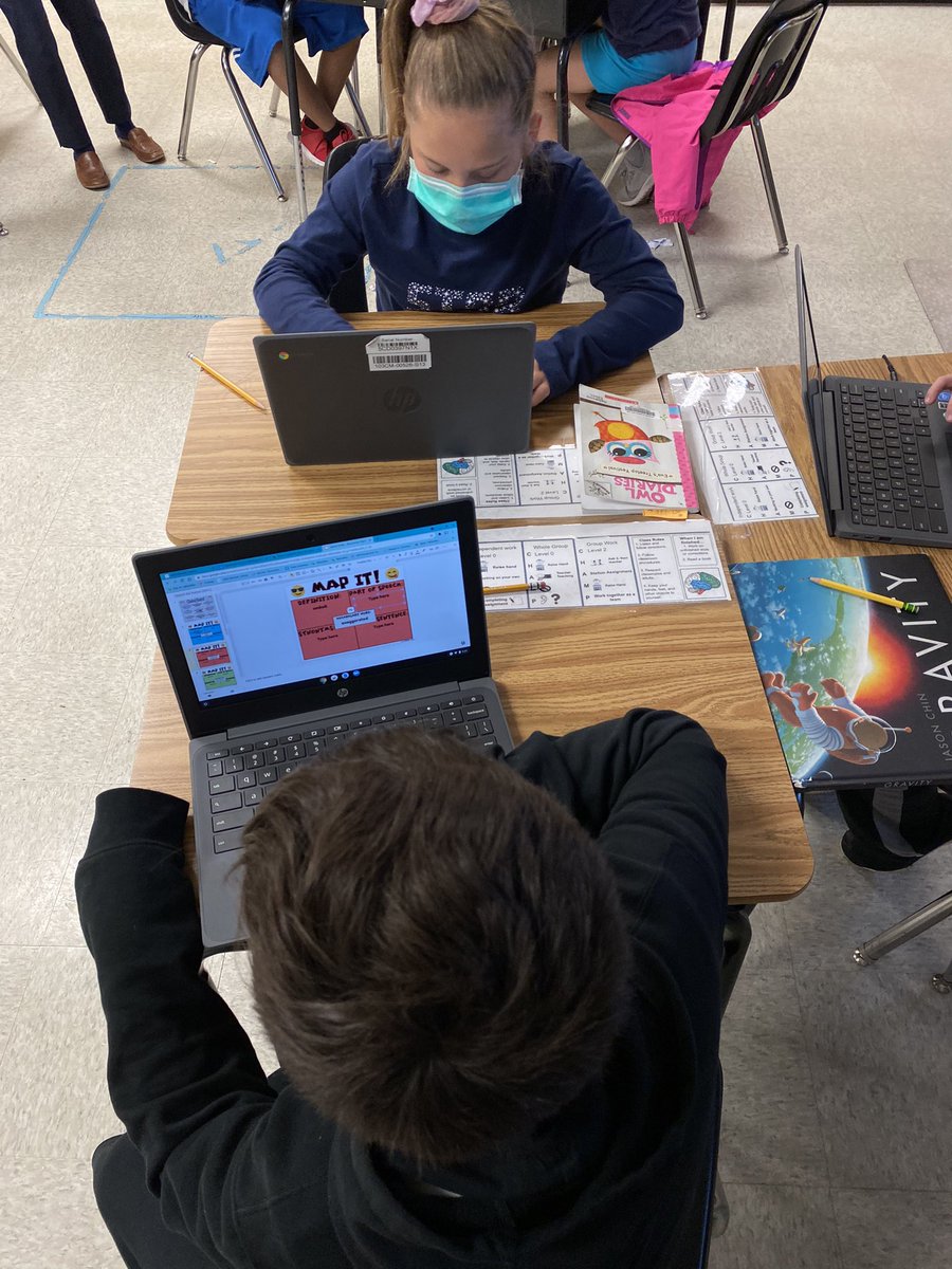 kimferg127's tweet photo. Great things happening @BonhamBulldogs @engage_learning #abileneisd https://t.co/x9d88pstML