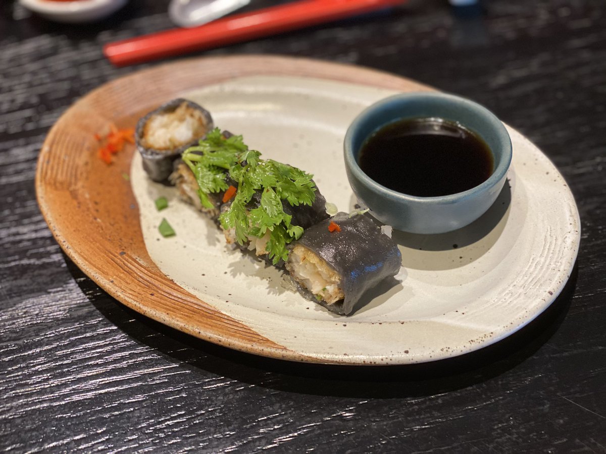Kindeedee's tweet photo. เป็ดปักกิ่ง เชฟป้อมเชฟกะทะเหล็ก กรอบ อร่อย โทรจองล่วงหน้าก่อนนะคะ ทำอาหารได้3อย่างเพิ่มค่าทำอีก200บาท ติมซำก็อร่อย ราคาสมเหตุามผล ชา เก็กฮวยรีฟิล เลิฟมาก #อร่อยกะออ #อร่อยไปแดก #เป็ดปักกิ่ง @aroiipaiadk @aroii @Kin24hrs https://t.co/ZooP2q2B2U