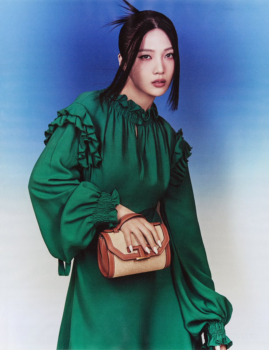saintdoII's tweet photo. joy for w korea april 2021 issue https://t.co/r52cej1Wg2