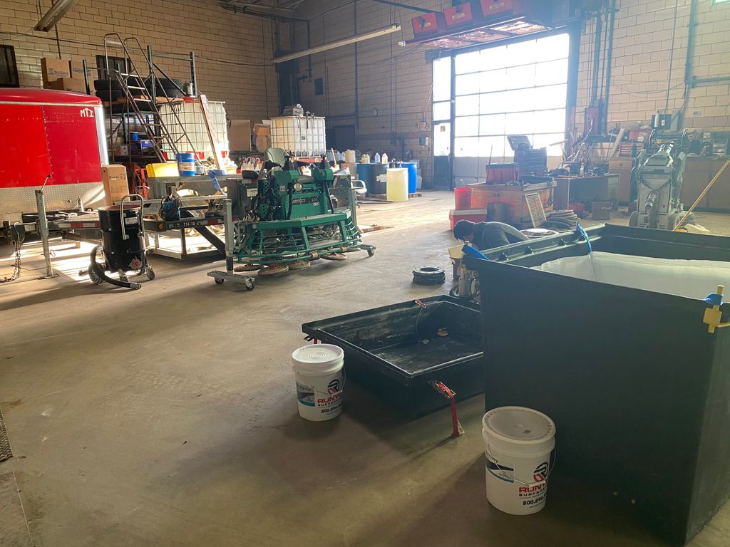 runyonsurfprep's tweet photo. We had a great demo with a customer last week on the East Coast! A big thanks to Dave from Metzger McGuire and Mark Donze from Prosoco who joined us to help with the training! We're grateful for you all.

#WeAreRunyon #RunyonSurfacePrep #Prosoco #MetzgerMcGuire #concretefloors https://t.co/qkKYbZJx5m