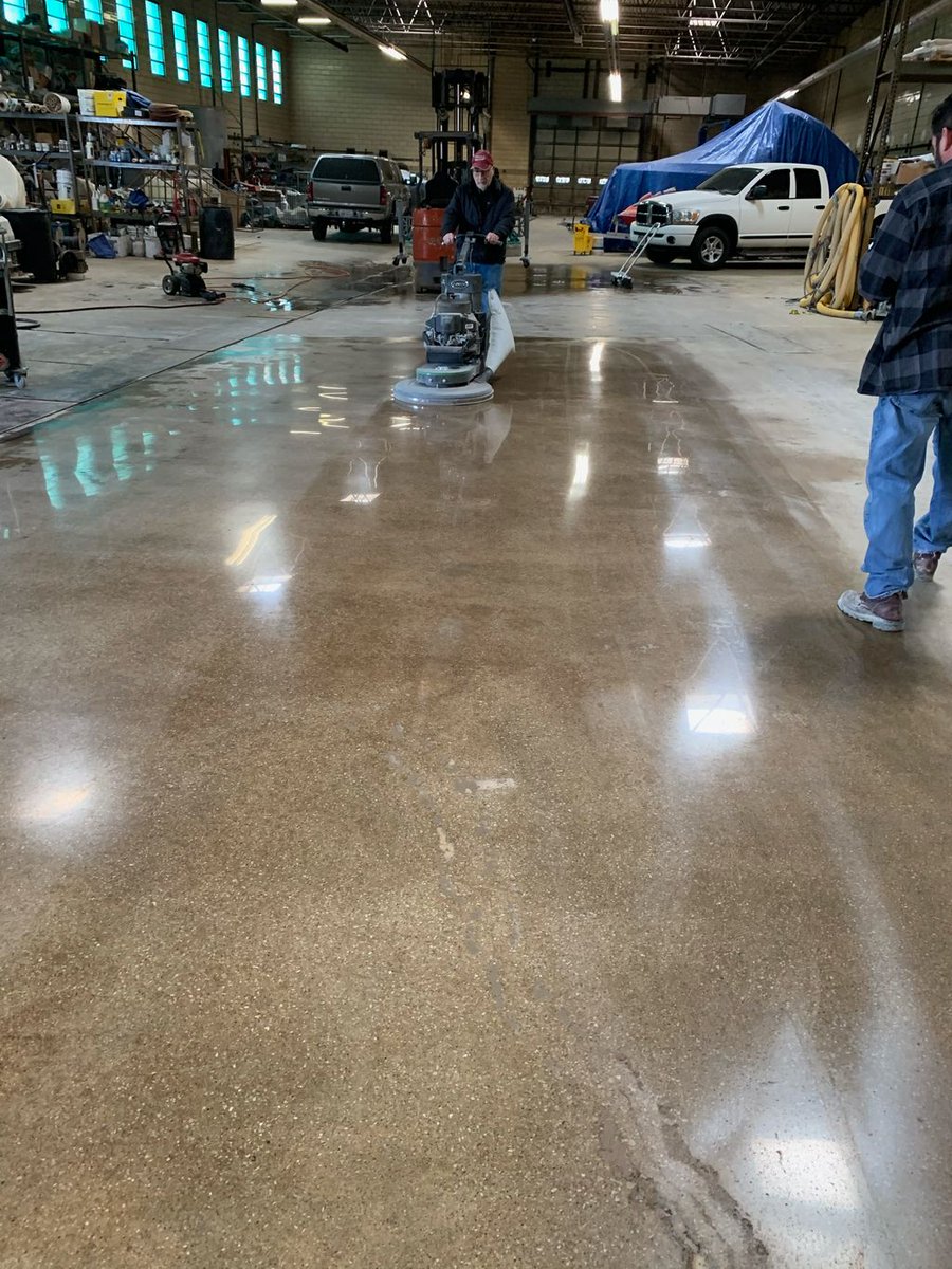 runyonsurfprep's tweet photo. We had a great demo with a customer last week on the East Coast! A big thanks to Dave from Metzger McGuire and Mark Donze from Prosoco who joined us to help with the training! We're grateful for you all.

#WeAreRunyon #RunyonSurfacePrep #Prosoco #MetzgerMcGuire #concretefloors https://t.co/qkKYbZJx5m