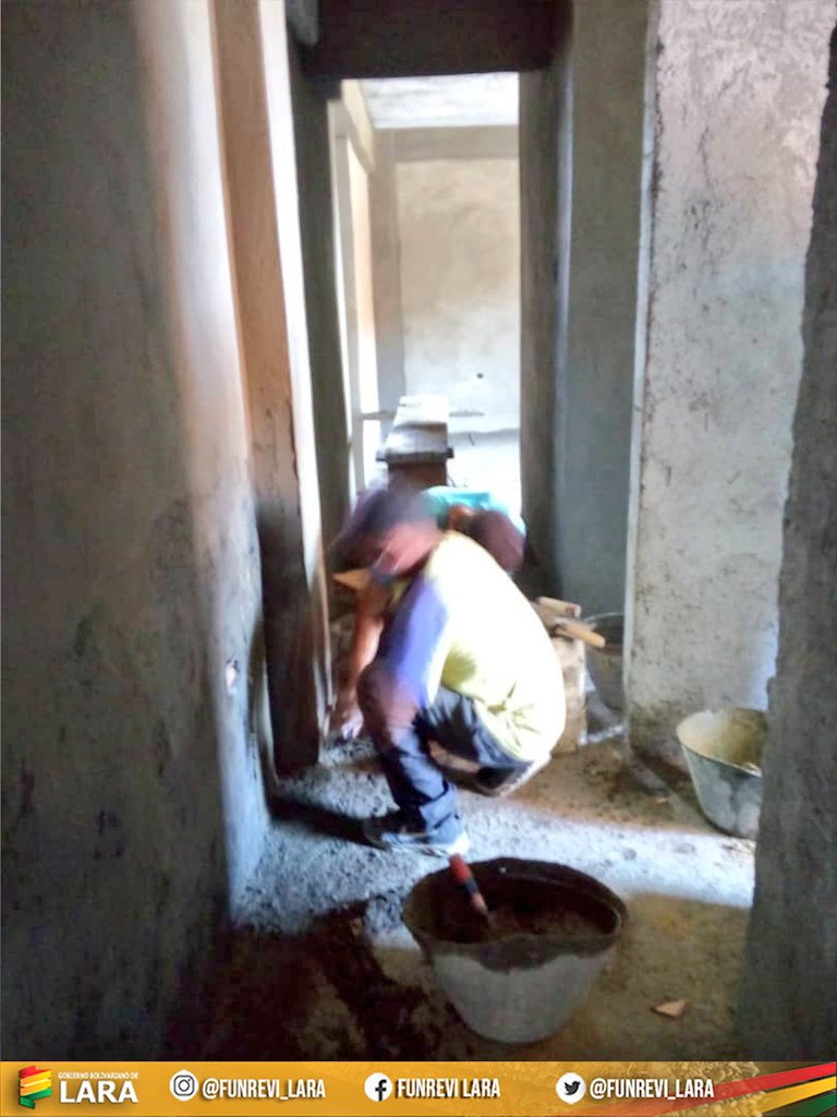 Funrevi_Lara's tweet photo. #24Mar El equipo de @Funrevi_Lara inspeccionado los trabajos del Viviendo IFE, Ciudad Bicentenaria, Mcpio Iribarren, evaluando requerimientos de materiales para avanzar con esta importante obra.
@AdolfoP_Oficial @Minhvi_Oficial @gobiernodelara
#PrevenirEsVencer #Funrevi https://t.co/fKrLuvzvZL