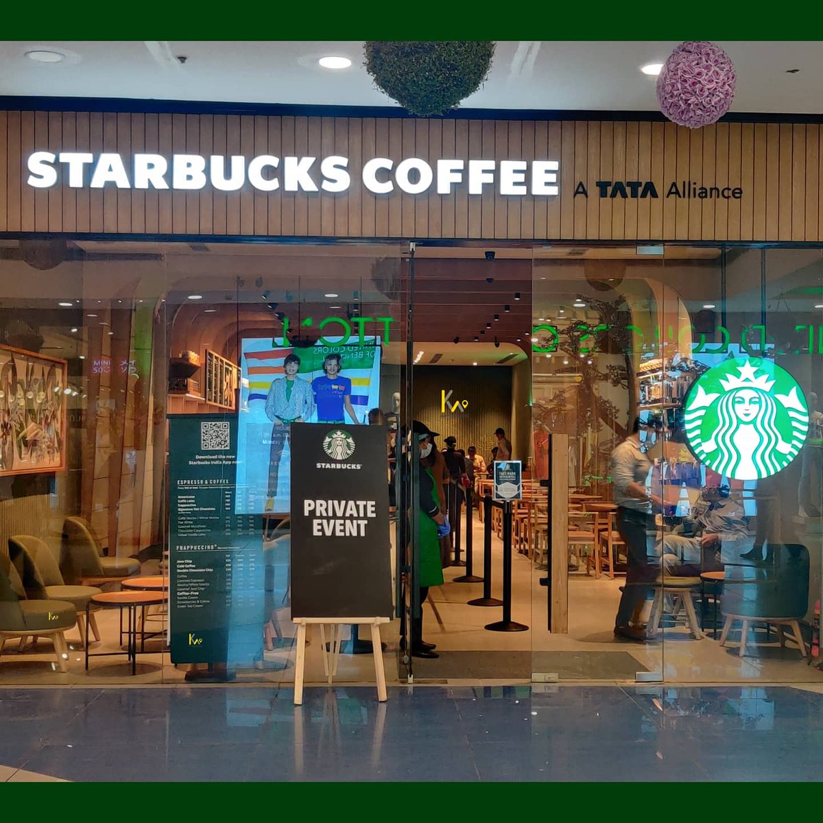 kanpurwants's tweet photo. Starbucks Comes To Kanpur at Zsquare Mall
#Zsquare #Kanpur #StarbucksKanpur #Kanpurwants #NewInTown https://t.co/kl6YFSb0wD