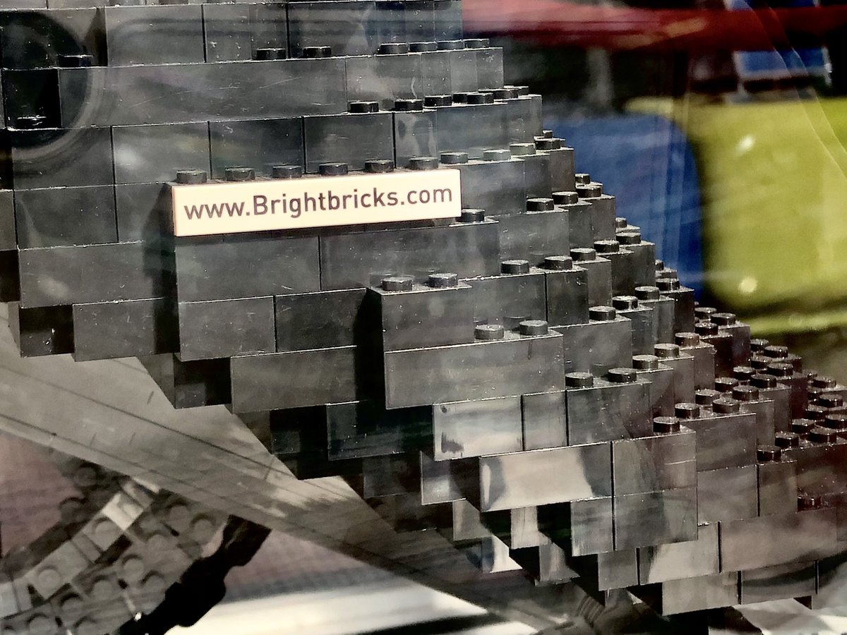 <a href="/BrightBricks/">Bright Bricks</a> love this model at Leeds Rail Station👏🏻 🚉 🚴‍♂️ <a href="/HUUBDesign/">HUUB Design</a> made me think of you guys!