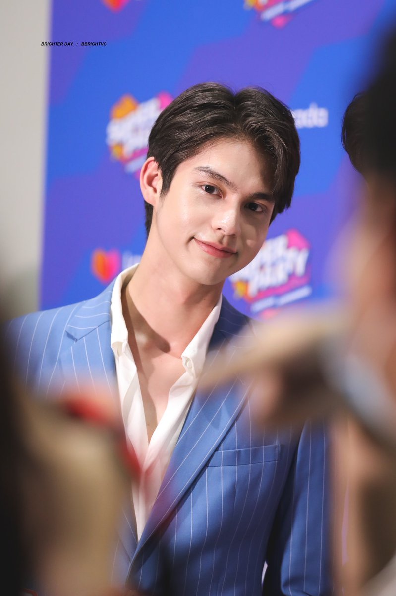 tiedyebright's tweet photo. BrightTay in blue suit 🤩💙💍

#bbrightvc #Tawan_V #BrightTay https://t.co/jHrWuBKBfO