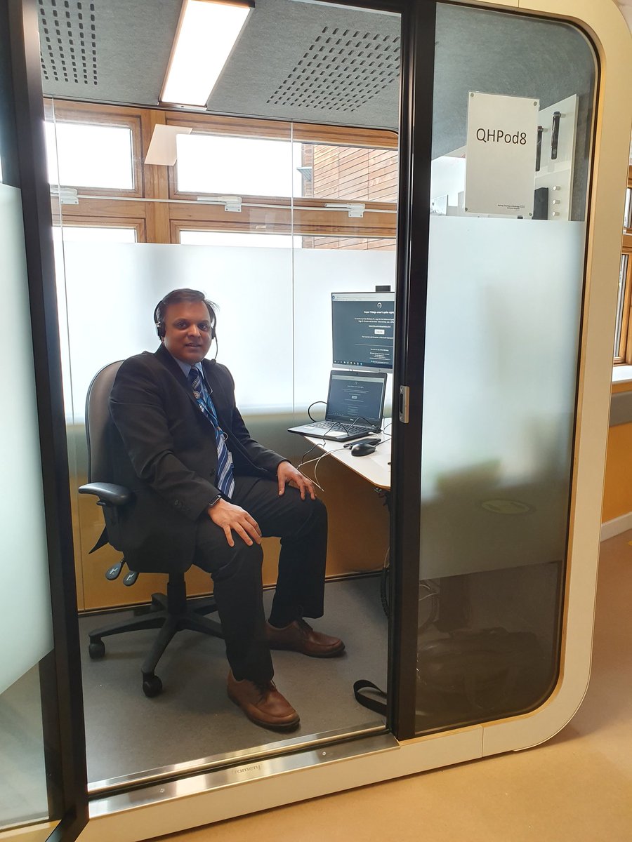 First orthopaedic video link consultation in the new modern, soundproof, futuristic virtual clinic pod - with Mr Shankar 👍😁 @BHRUT_NHS @BHR_thePRIDEway @iShiva_Shankar @BenMorrin