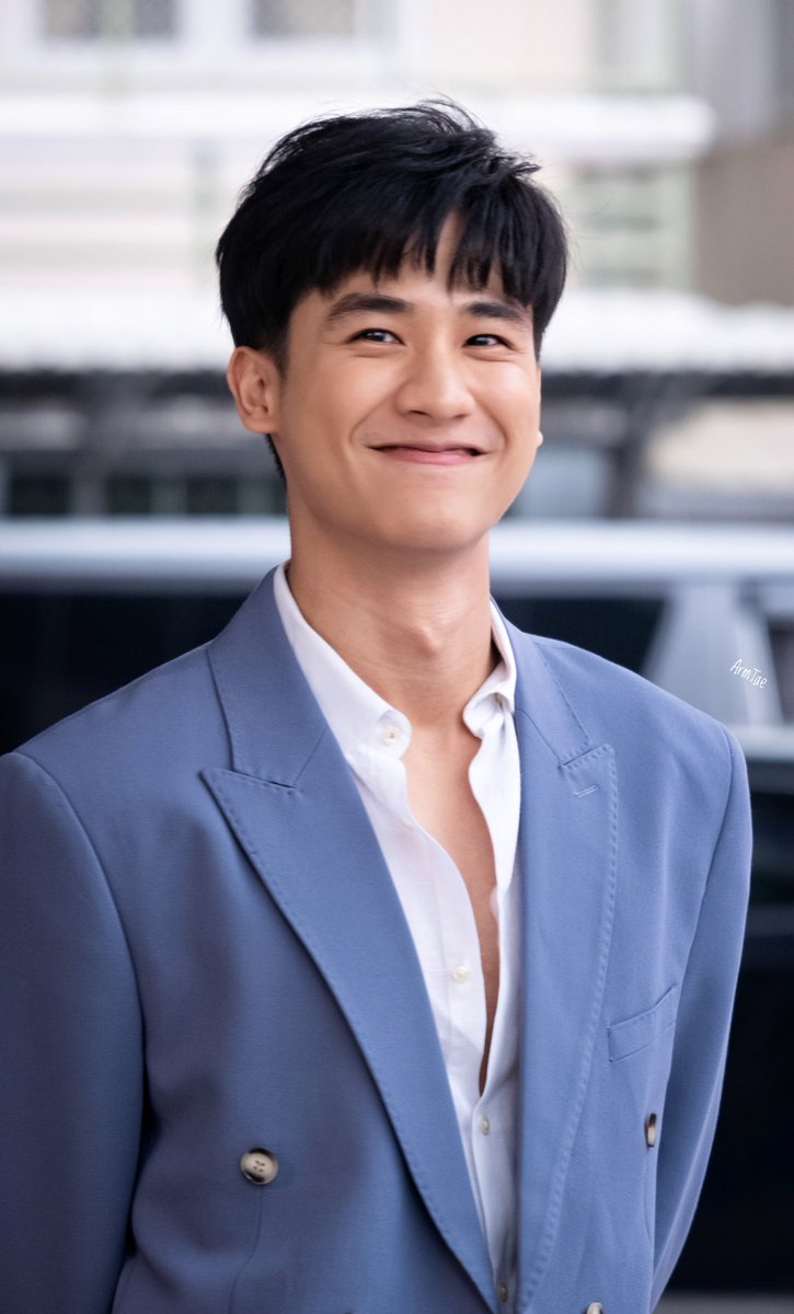 tiedyebright's tweet photo. BrightTay in blue suit 🤩💙💍

#bbrightvc #Tawan_V #BrightTay https://t.co/jHrWuBKBfO