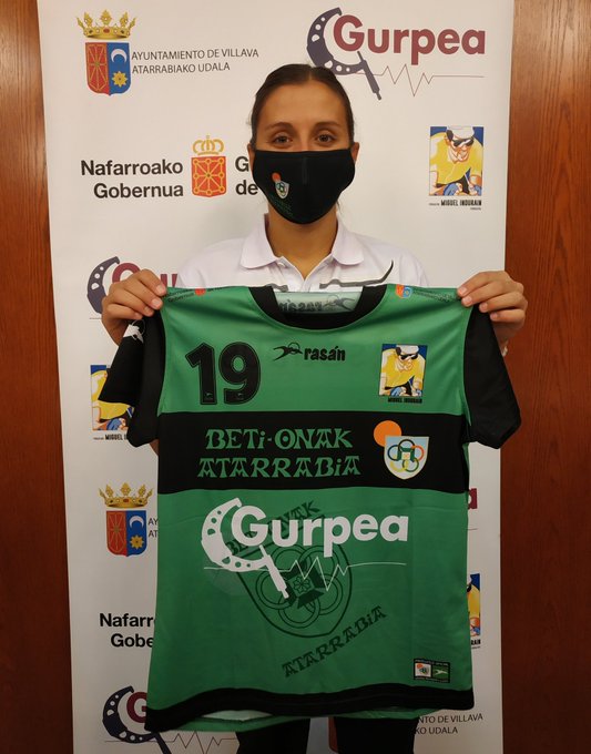 Que tu magia y tu entrega te sigan llevando siempre hacia adelante. Éxitos en este nuevo desafío <a href="/MacaSans/">Maca Sans</a> !!