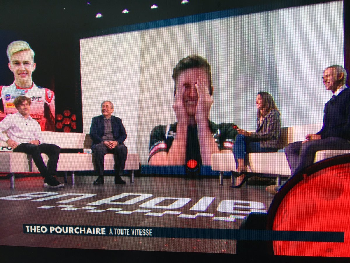 CanalplusF1's tweet photo. Une certaine interview a mis @TPourchaire dans tous ses états 😅🙈
#EnPole, ce soir à 20H05 sur CANAL+SPORT ! https://t.co/DMbgqnA7lR