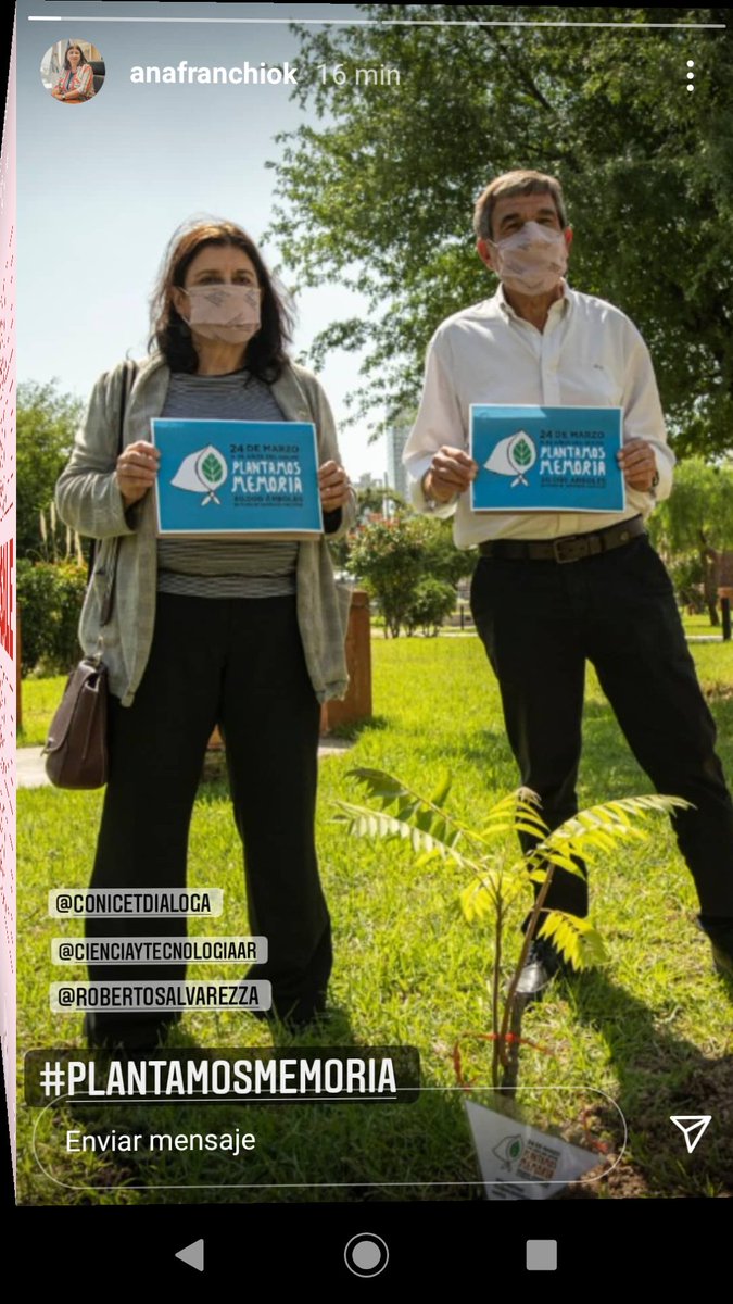 Lupeirone's tweet photo. Estaba ilusionada con #PlantemosMemoria hasta que plantaron memorias originarias de Europa, África y Asia en vez de las distintas regiones de Argentina.
Un mínimo criterio ecológico les pido. Uno.
#PlantaNativas https://t.co/GH6xCChQYZ
