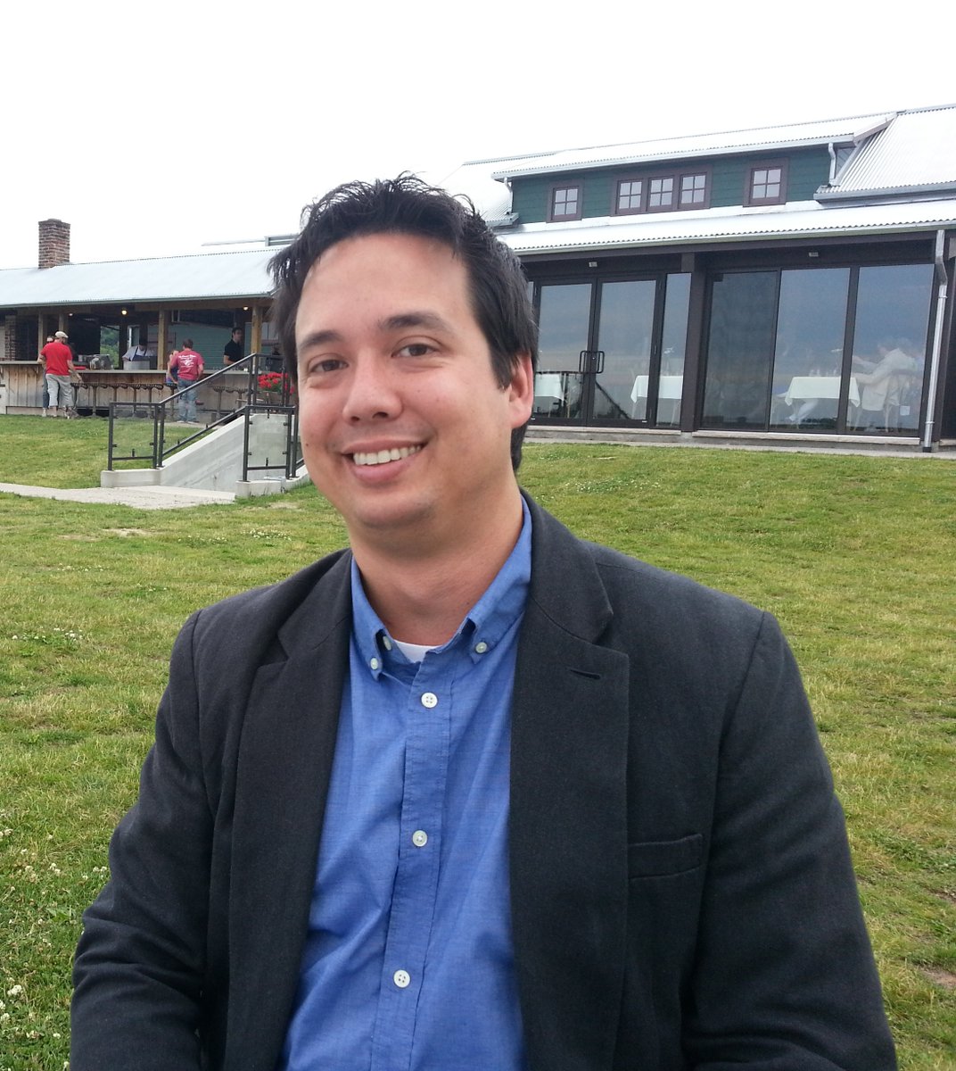 CTLOISE's tweet photo. CTL wishes to congratulate Dr. @stevengels on the successful defense of his @OISEUofT doctoral dissertation entitled “Design Factors for Educational Video Games.” 🎉🎓🎉 #OISEGrad21 https://t.co/RsCeaRFXf5
