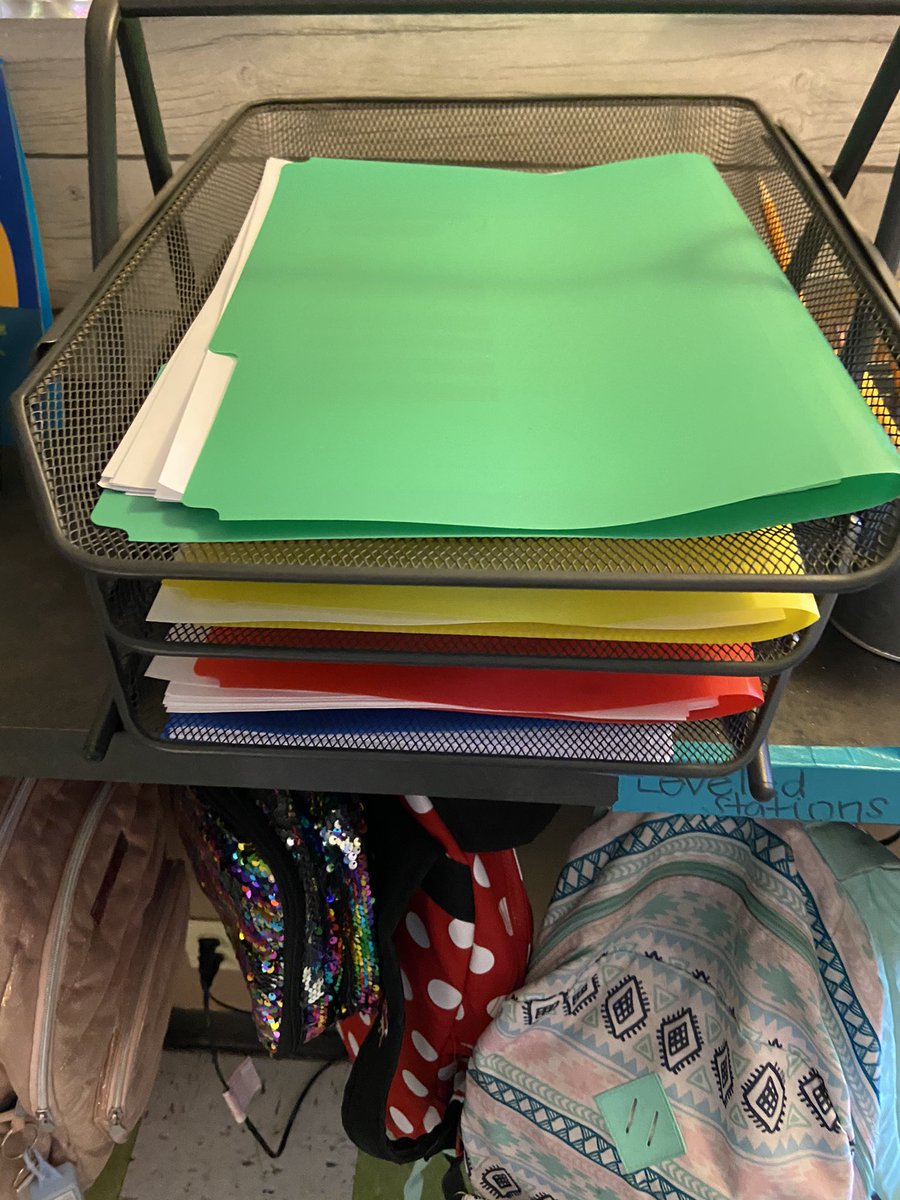 GreenKammi's tweet photo. @reagan_rangers Corina Saldana implementing student playlist and leveled stations to differentiate and support her students’ growth to mastery! @abilene_isd @abileneisdsupt @ShannonKBuerk @TaylorABeam #CatalystClassrooms @kenzieabond https://t.co/Wstpbn9bkm