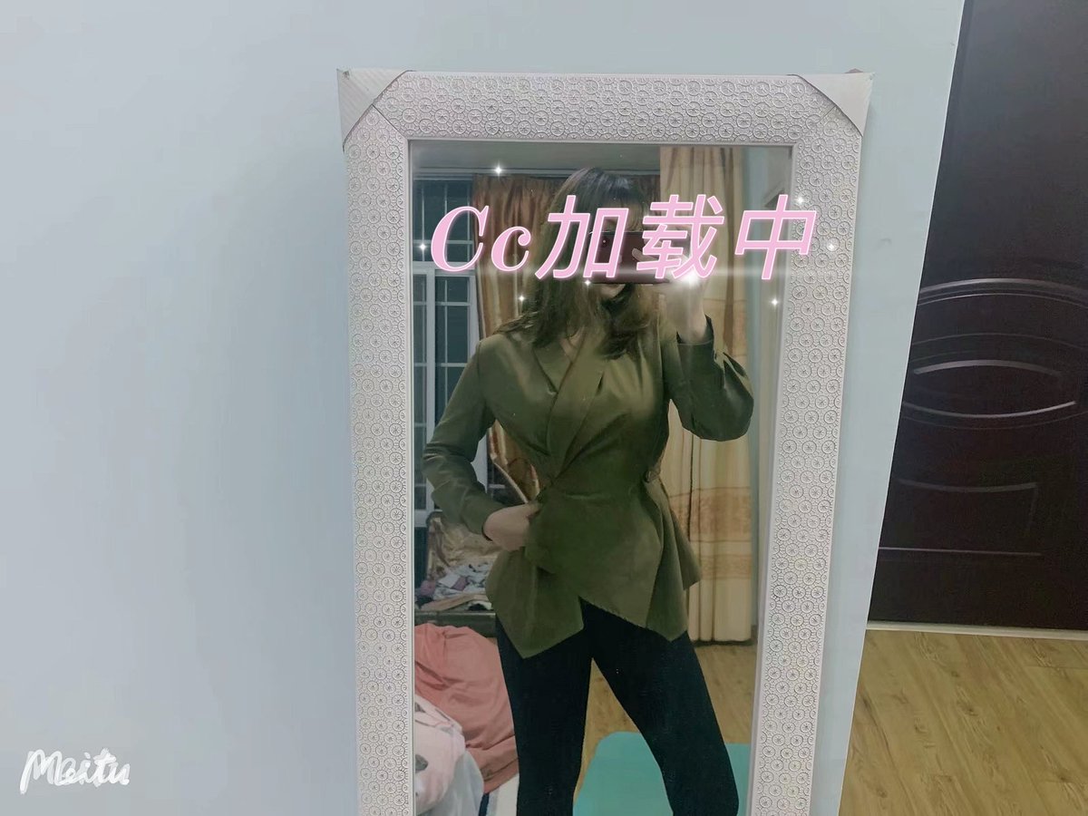 图一是我 图二也是我🤓🤓🤓这种风格 大家根本不知道 其实我就是个喜欢漏奶子的小骚货 https://t.co/xgFSDhAKjO