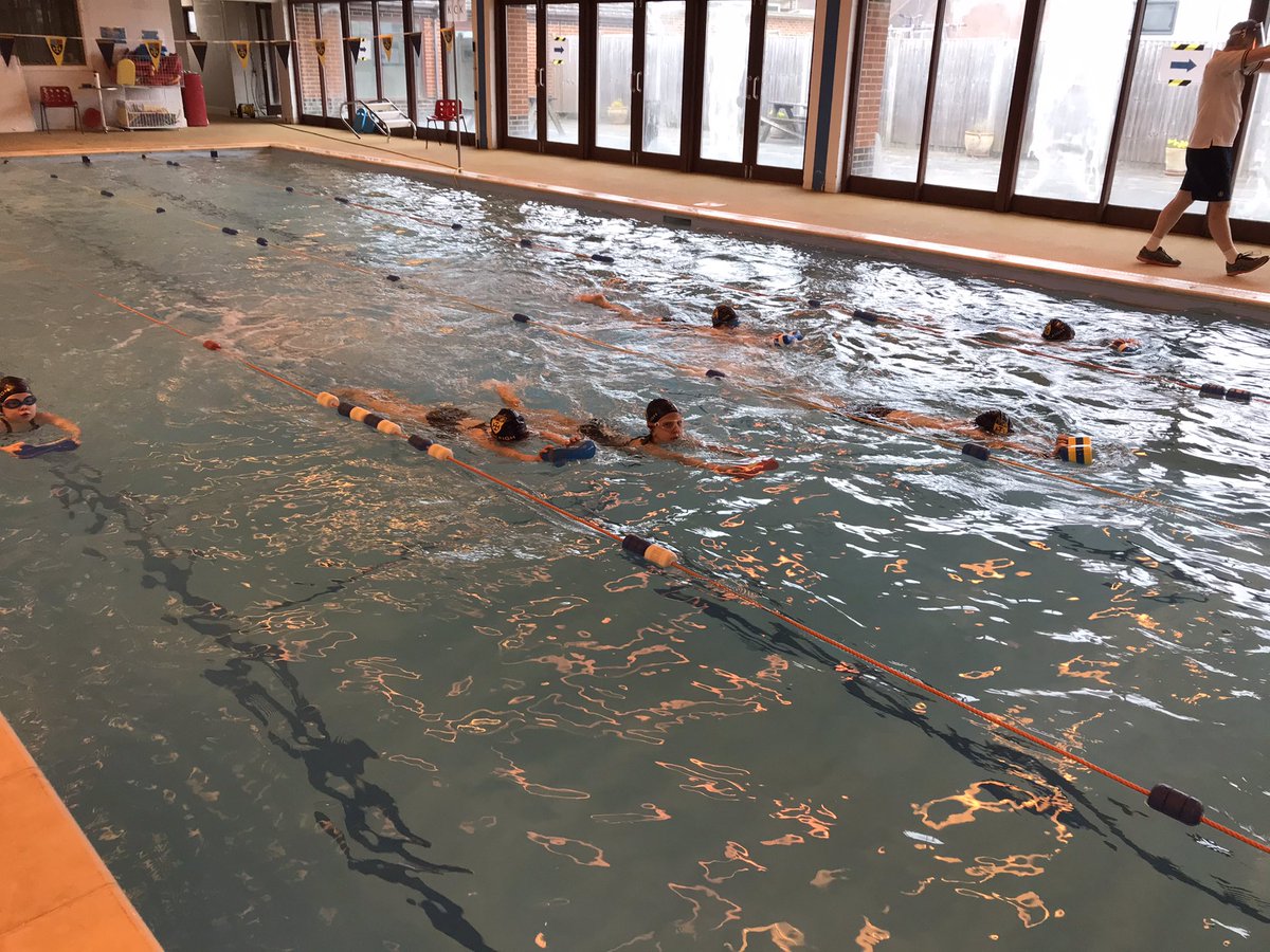 CranleighPrep's tweet photo. Lower School are enjoying being back in the pool and finished the lesson with a mini fun splash #cranpreplife #funswim #prepschoolsurrey @iapsuksport @CranleighSwim https://t.co/sbQcWBXlQa