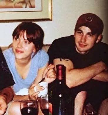 lokisfitz's tweet photo. chris evans and scarlett johansson’s friendship through the ages has got to be my favourite thing https://t.co/GUTPFtOEE0