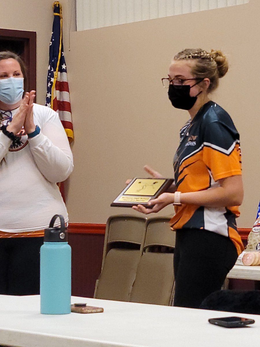 MrsONeil_MCHS's tweet photo. Had the best time yesterday celebrating the end of a great season!!! Congratulations to our seniors and our “Heart of a Warrior” recipient, Shania Houston @shaniarose123 !!! #ThisIsHowWeRoll #WarriorPride156 #VarsityBowling 🎳🧡🖤 https://t.co/rPwLw1YKp8