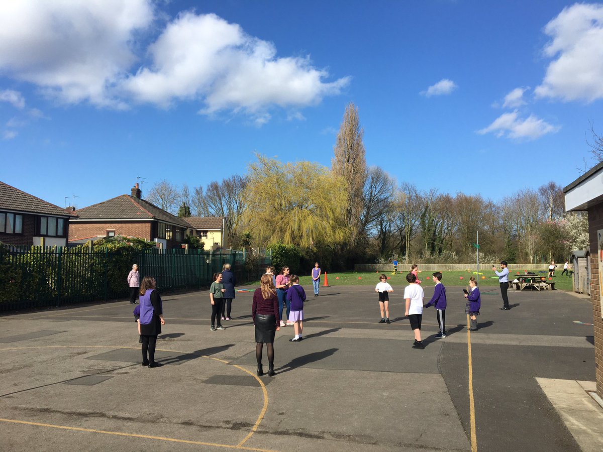 Liverpool_SSP's tweet photo. Brilliant afternoon in the sunshine at @stmichaelthomas learning play ground games! 

Rebuilding that playground confidence 👏🤩

Well done everyone! 

#LSSP https://t.co/dSz2EcUDZA