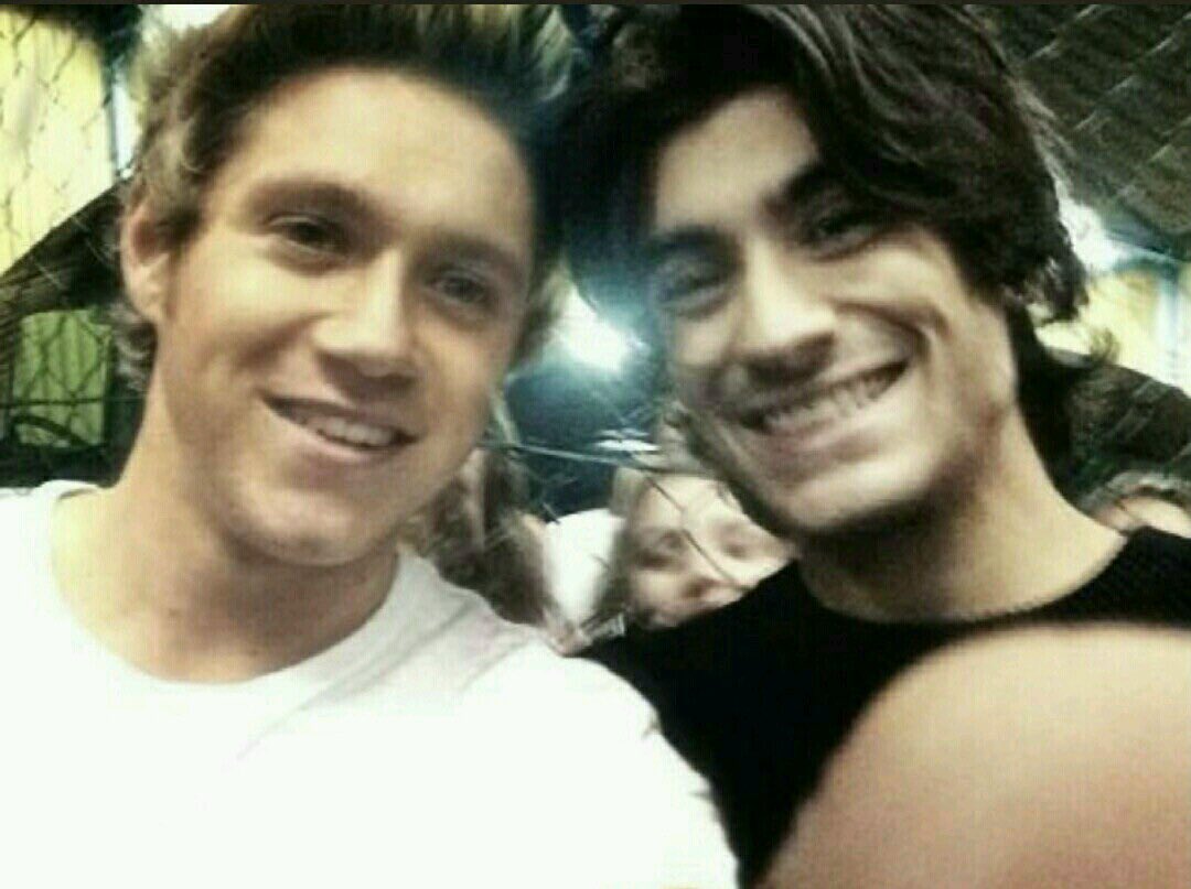 hxrrys_golden's tweet photo. ✨All comforting pictures I have from the boys.✨A long and needed thread: https://t.co/DWEpZJHcXj