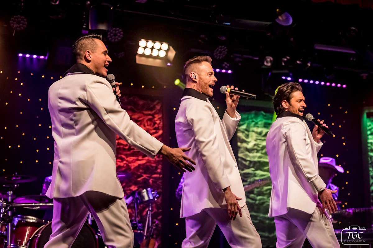 TGCPhoto's tweet photo. Ah, ah, ah, ah, stayin' alive!
@NewSouthBranson
#DavidRagan
#EricDalton
@lukemenard
#ExploreBranson https://t.co/FE4RQU45IW