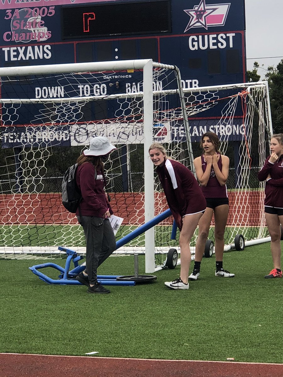 DavenportTrack's tweet photo. @RyanHayley1 with a PR and the win in LJ! #ACJB https://t.co/TpmmFXVDDO