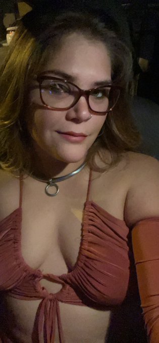 The face / the ass  Only two more followers to 3k 🥳🥳🥳  Follow, Like, and RT 😘 https://t.co/kpO2i8oSZ<a href="/tag/newprofilepic"class="tags"><span>#newprofilepic</span></a>