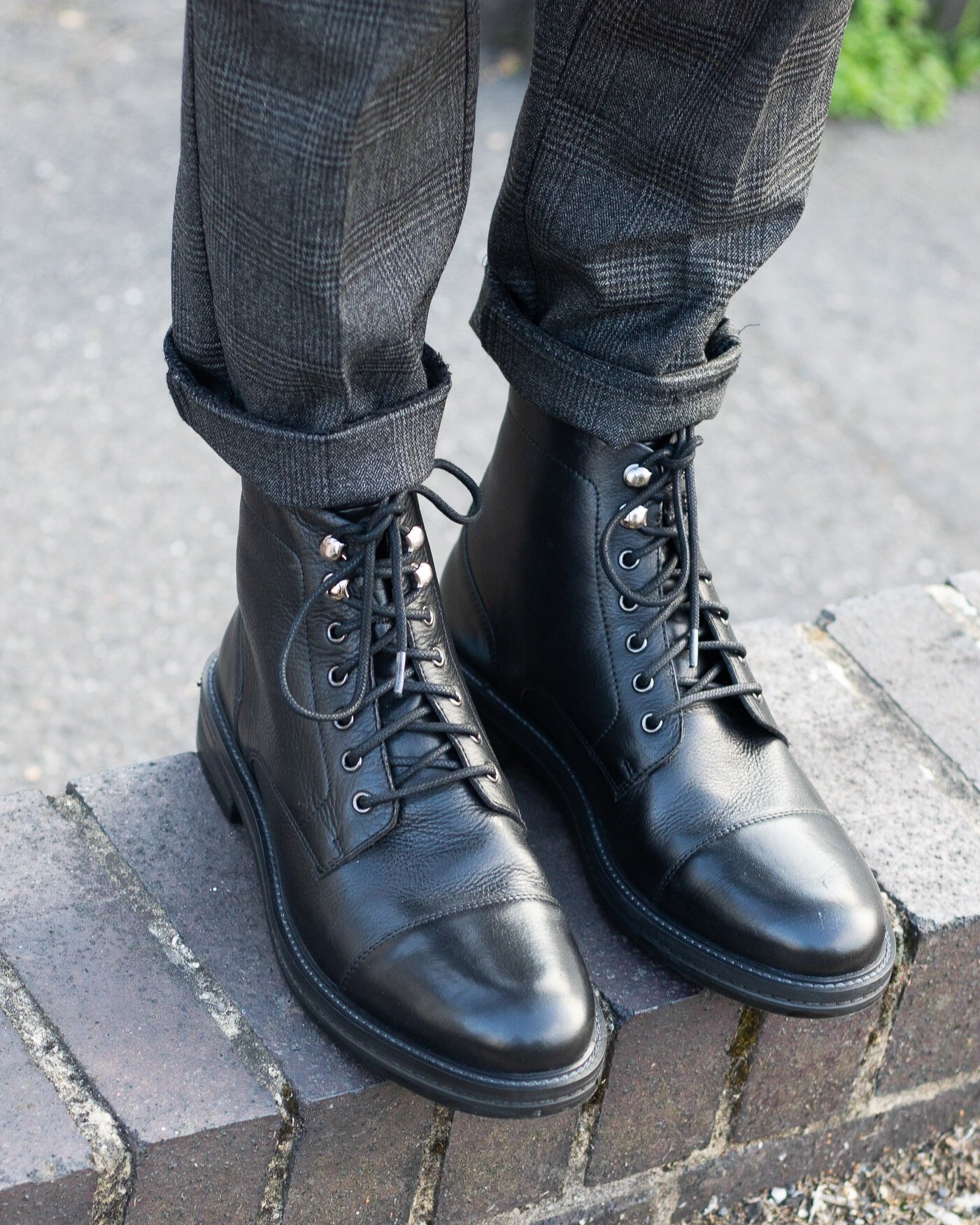 Wolf toe cap clearance
