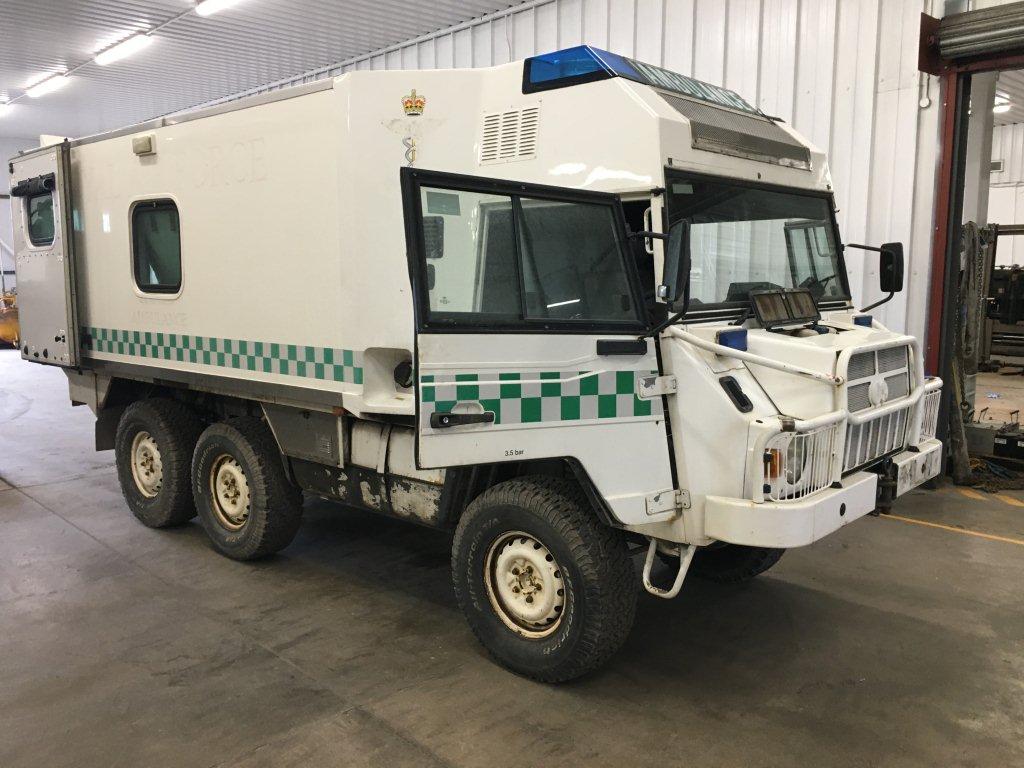 AWDOverlanders's tweet photo. Just come in Pizgauer 718 6x6

One of the last ones to come out of service this vehicle has an indicated 20,730 miles on the clock and has the benefit of a reconditioned engine which looks to have only been put in recently. https://t.co/pDPHiWcyMn