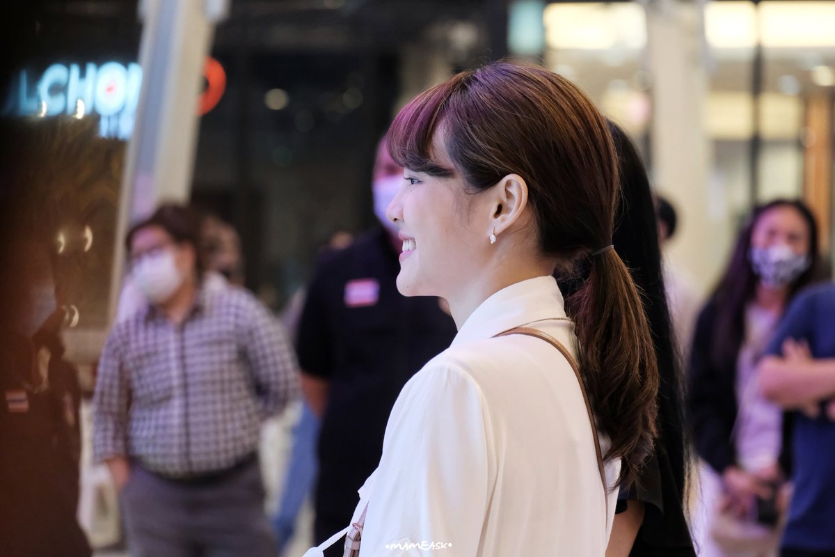 หลงรักสายตามุ่งมั่น กับรอยยิ้มนี้จัง ☺️

#GanbareKenkyuusei
#CherprangBNK48
#ProducedCher