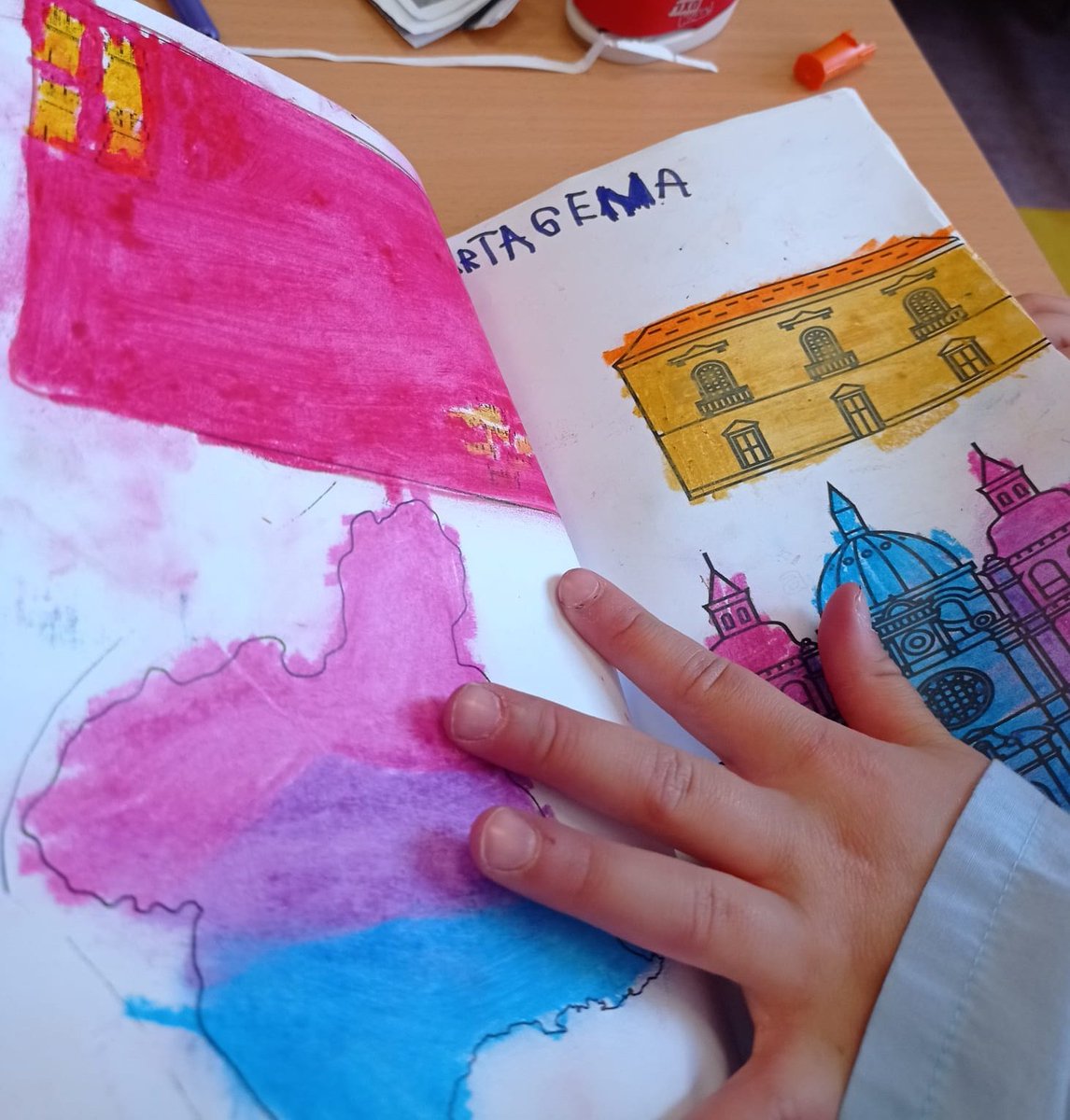 EAEHD_RM's tweet photo. ❗Murcia, qué hermosa eres❗
#MiniProyecto
#AulasHospitalarias
#PedagogíaHospitalaria
#ContinuamosAprendizajes
#AprendizajesMemorables https://t.co/fGI7qkPV85