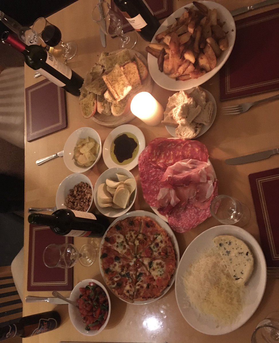 nickbaileydrums's tweet photo. What wouldn’t we give to have these times back!! #dinnerforfour #friends #gathering #food #OneYearOn https://t.co/xJItPA0gyK