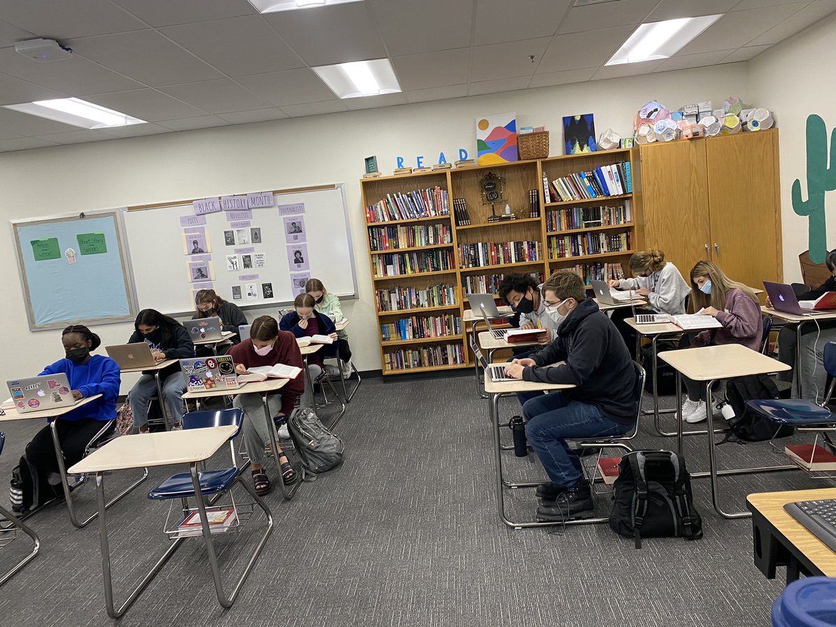 Dictionary Scavenger Hunts happening now in E225! It’s an exciting Wednesday!