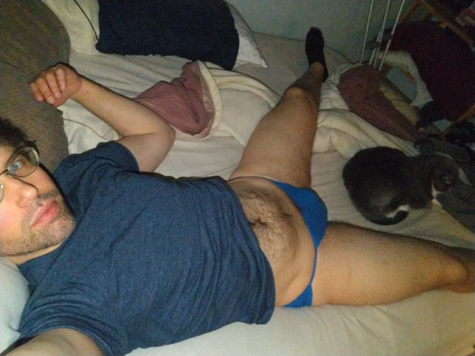Resting after my workout and guess who decided to lay down with me lol https://t.co/UqowgS3fjt<a href="/tag/panties"class="tags"><span>#panties</span></a><a href="/tag/thighs"class="tags"><span>#thighs</span></a><a href="/tag/furrytummy"class="tags"><span>#furrytummy</span></a>