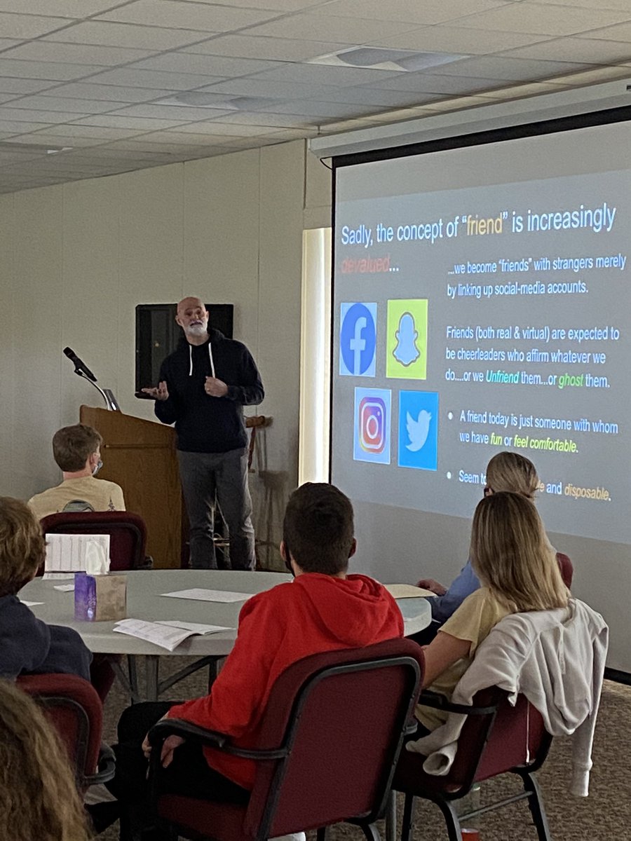 MissLaCoy's tweet photo. Our Spring Junior Retreat is well underway at the St. Joseph Retreat Center! https://t.co/sIoYXjEUxz