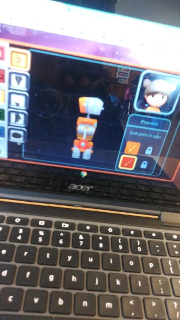 mrsdangelo_ICS's tweet image. 1B @icschool_online is building robots with specific parts for particular jobs with @ICSchool_Tech on @PBSKIDS