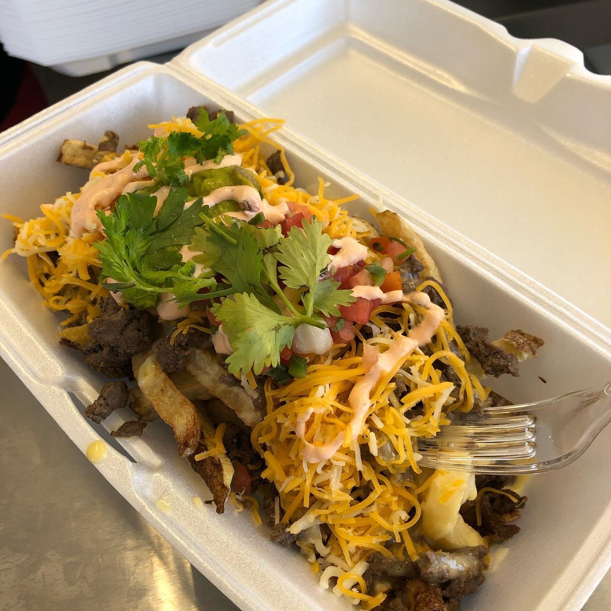 OsGrillOnWhlz's tweet photo. Check out our loaded Mac &amp; cheese Bowlz, Loaded Friez, and Grilled Cheez Sandwiches #GetLoaded https://t.co/YXoHa2TWDt