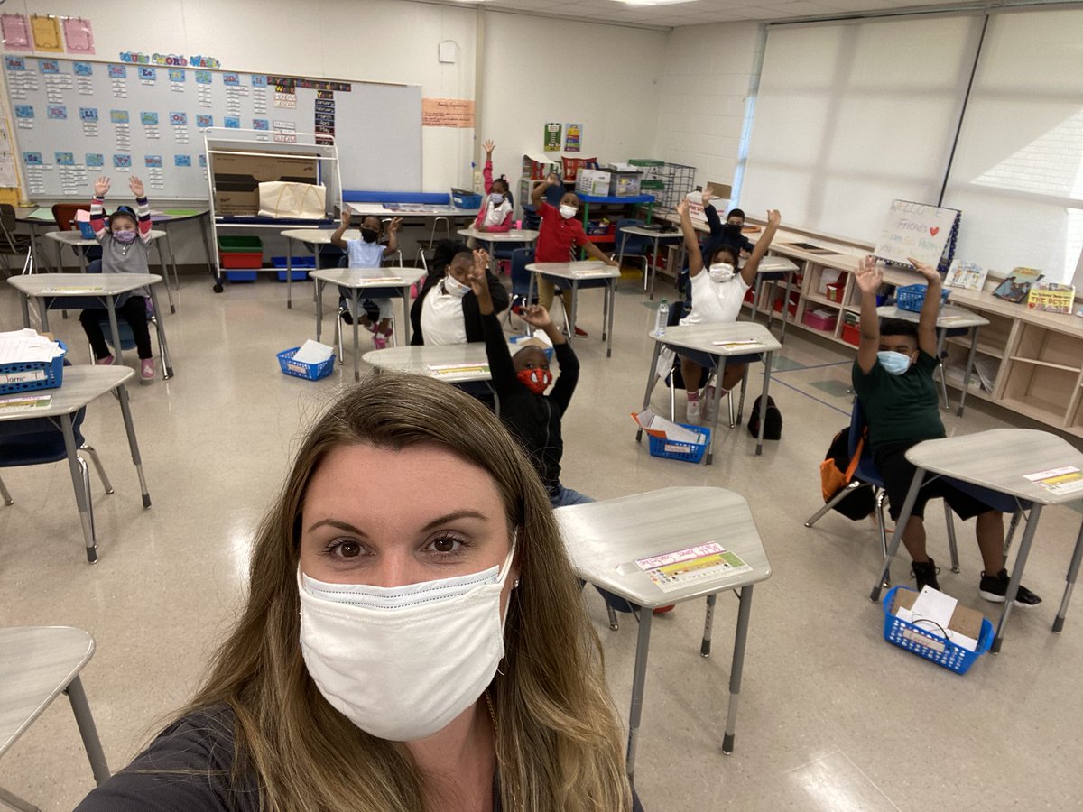 ChristyAliaga's tweet photo. Wonderful Wednesday teaching ELA lessons in both 5th & 1st grade alongside some absolute rockstar educators who value collaboration and continued growth for all their students. Thank you @SeminoleTrails for having me this morning.#ELs_can when we scaffold complex text! @EsolPbc https://t.co/7A00Ib0nH1