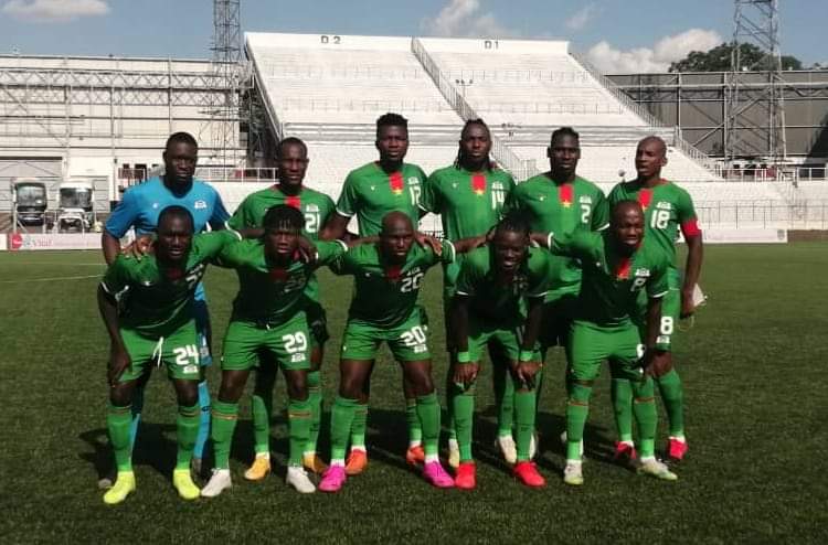 Letalon_net_Off's tweet photo. C'est fait! Les #Étalons du #BurkinaFasosont qualifiés pour la #CAN #Cameroun2021.  Le nul 0 à 0 en #Ouganda combiné à la défaite du #SoudanDuSud 0-1 contre le #Malawi qualifient #KamouMalo et ses hommes.  #lwili #UGABFA #BF226 #UGABFA #OUGBFA @Letalon_net_Off https://t.co/myowHx4q9U