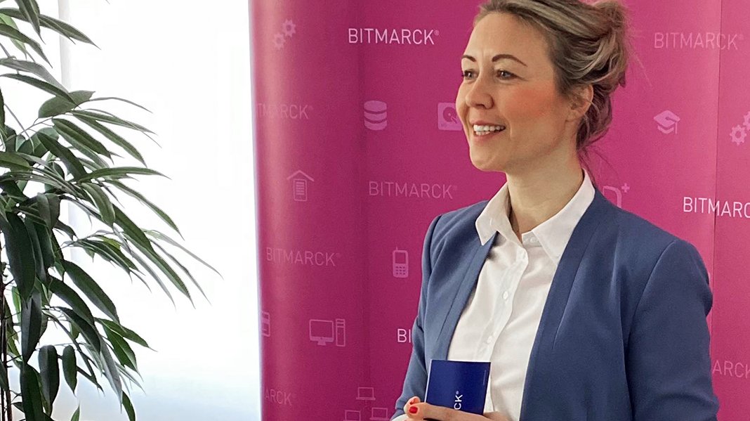 Team_BITMARCK's tweet photo. Knapp 50 Teilnehmer tauschten sich heute im virtuellen #DigitalisierungsWorkshops zur #Aktionssteuerung|ng und #Fallakte|ng aus. Auf der Agenda: Das Zusammenspiel der beiden Produkte, mögliche Nutzungsszenarien der Fallakte|ng, Potenziale weiterer #Standardprozesse u.v.m. https://t.co/ebsmRHnZTq