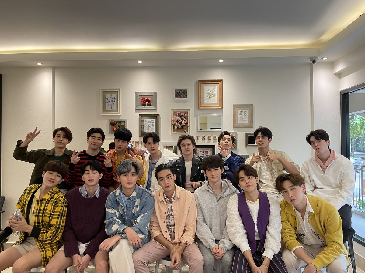 TingParPai's tweet photo. 😍โปรเจคน่าติดตาม #Ydestiny #หรือเป็นที่พรหมลิขิต
📍เรื่องราวความรักจากนิสัยตามวันเกิด 7 วัน จันทร์ถึงอาทิตย์
📍นักแสดง #GungKorn #TaeChap #ToruFirst #PeerawichAu #PerthLayYoon #SaranJaab #MaxNat
โดย #AISPLAYOriginal #Copyabagkok
30 มีนาคม นี้ทาง #AISPLAYOriginal https://t.co/rtcT7cfO8R