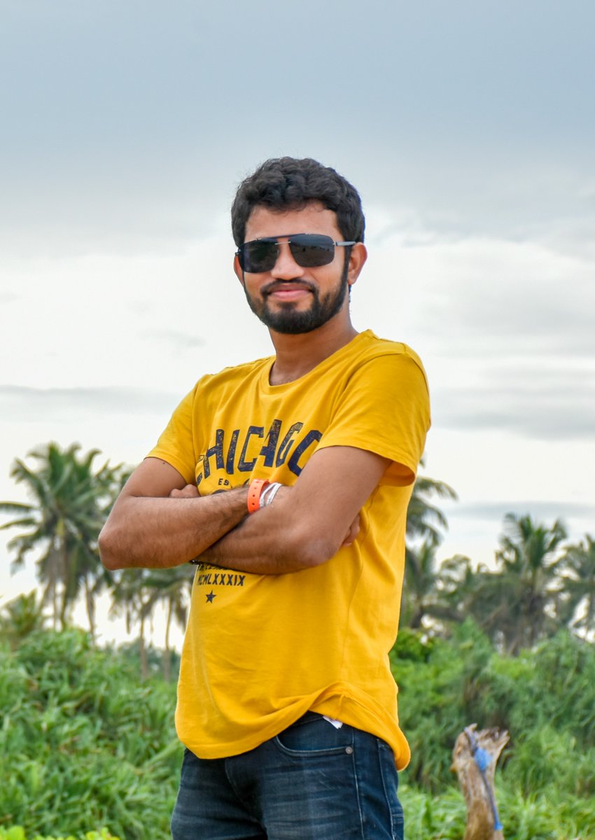 DulithK's tweet photo. #Endometriosis impacts 1 in 10 women - 200 million, worldwide and it has no cure. 

I wear yellow to raise a voice for 🎗 #EndoAwareness. 

Would you, too?

#endsilence #EndometriosisAwarenessMonth #ESAFSL #lka https://t.co/qAH9TzkEDs