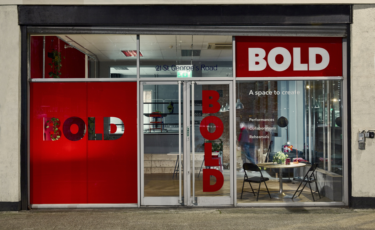 Curtain up <a href="/boldelephant_/">BOLD</a>