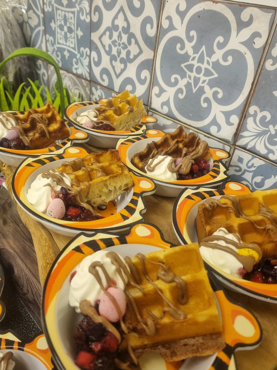 Abercorn_HH's tweet photo. Handmade Easter eggs and waffles for the last lunch of term. #eastertreats @melrahaman @rebeccasenior77 @AbercornSchool @HolroydHowe https://t.co/9pUghU9eey